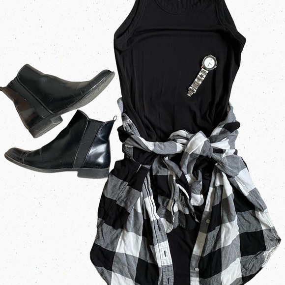 Black and White Plaid Button Up H&M - Picture 2 of 3